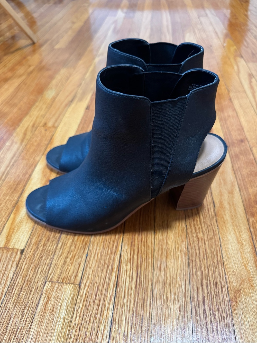 Crown Vintage Black Open-Toe Block Heel Mules